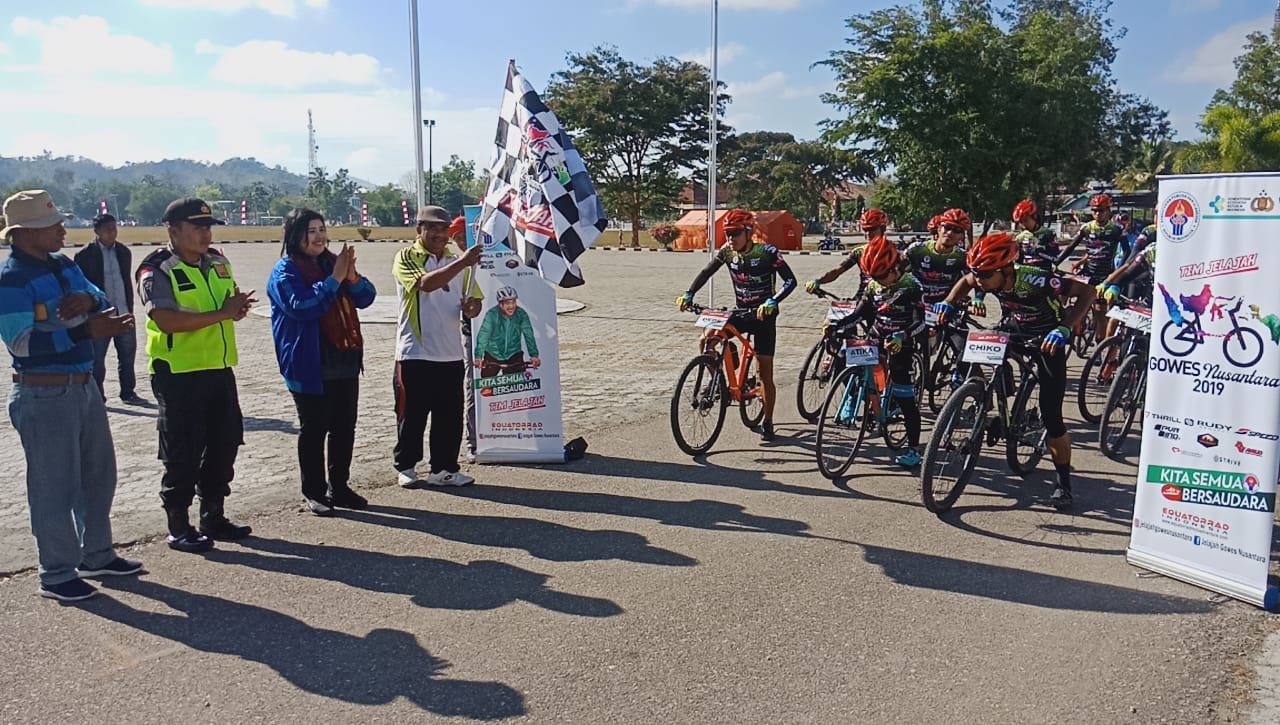 Puncak Pengamanan Gowes Jelajah Nusantara, Personil Polres TTU Tempati Tiap Persimpangan