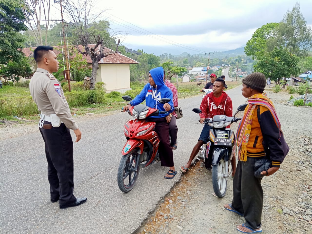 Hai Pemotor, Ini Alasan Kenapa Harus Pakai Helm